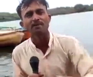 Weatherman Jumps Into Sea To Show Effects Of Cyclone