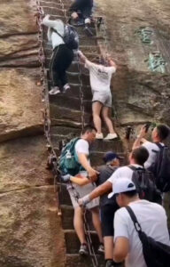 Read more about the article Tourist Falls From Ladder On World’s Deadliest Hiking Trail