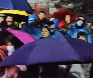 Trip To Watch Sunset On Top Of Mountain Ends In Chaos As Thunderstorm Strikes