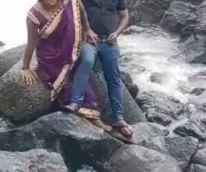 Mum Posing For Seaside Snaps Drowns In Front Of Kids