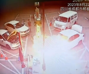  Petrol Station Worker Narrowly Escaped Sudden Fire From Refuelling Vehicle
