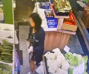 Woman Stuffs Piece Of Squash Up Her Dress And Leaves Store Unnoticed