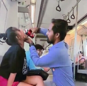 Read more about the article  Couple’s Food And Drink Sharing Antics Revolt Tube Passegers