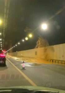 Read more about the article Just Opened Chinese Tunnel Flooded By Water That Cracked Roof